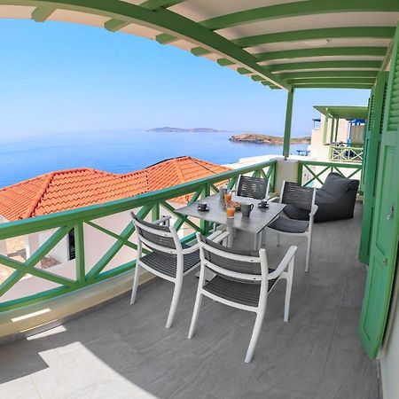 Corali Suites Andros バトシ エクステリア 写真
