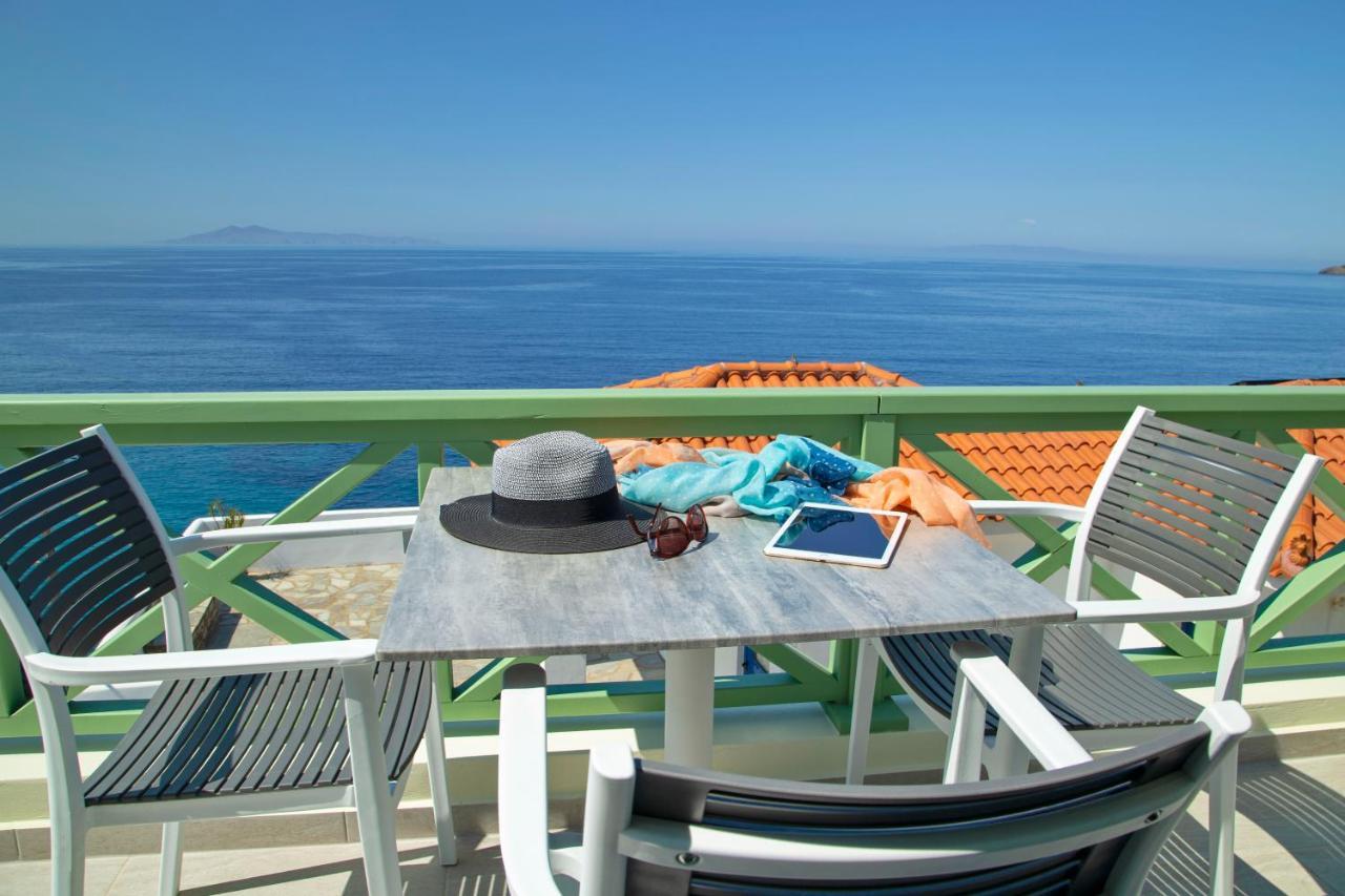 Corali Suites Andros バトシ エクステリア 写真