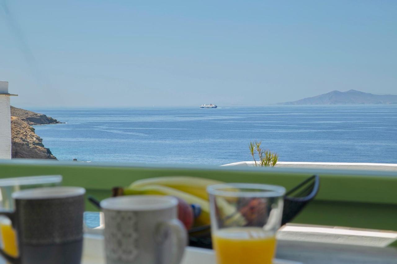 Corali Suites Andros バトシ エクステリア 写真