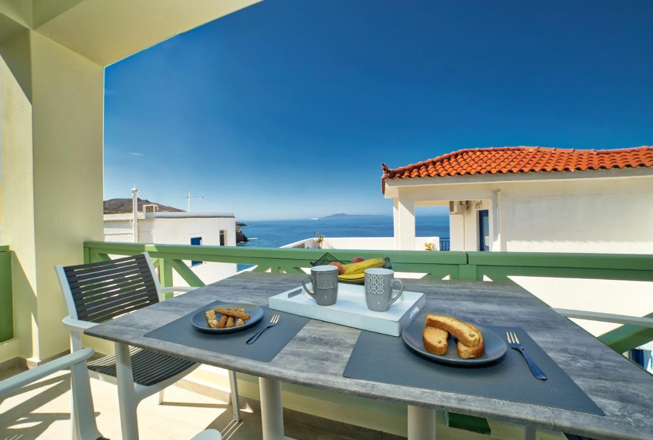 Corali Suites Andros バトシ エクステリア 写真