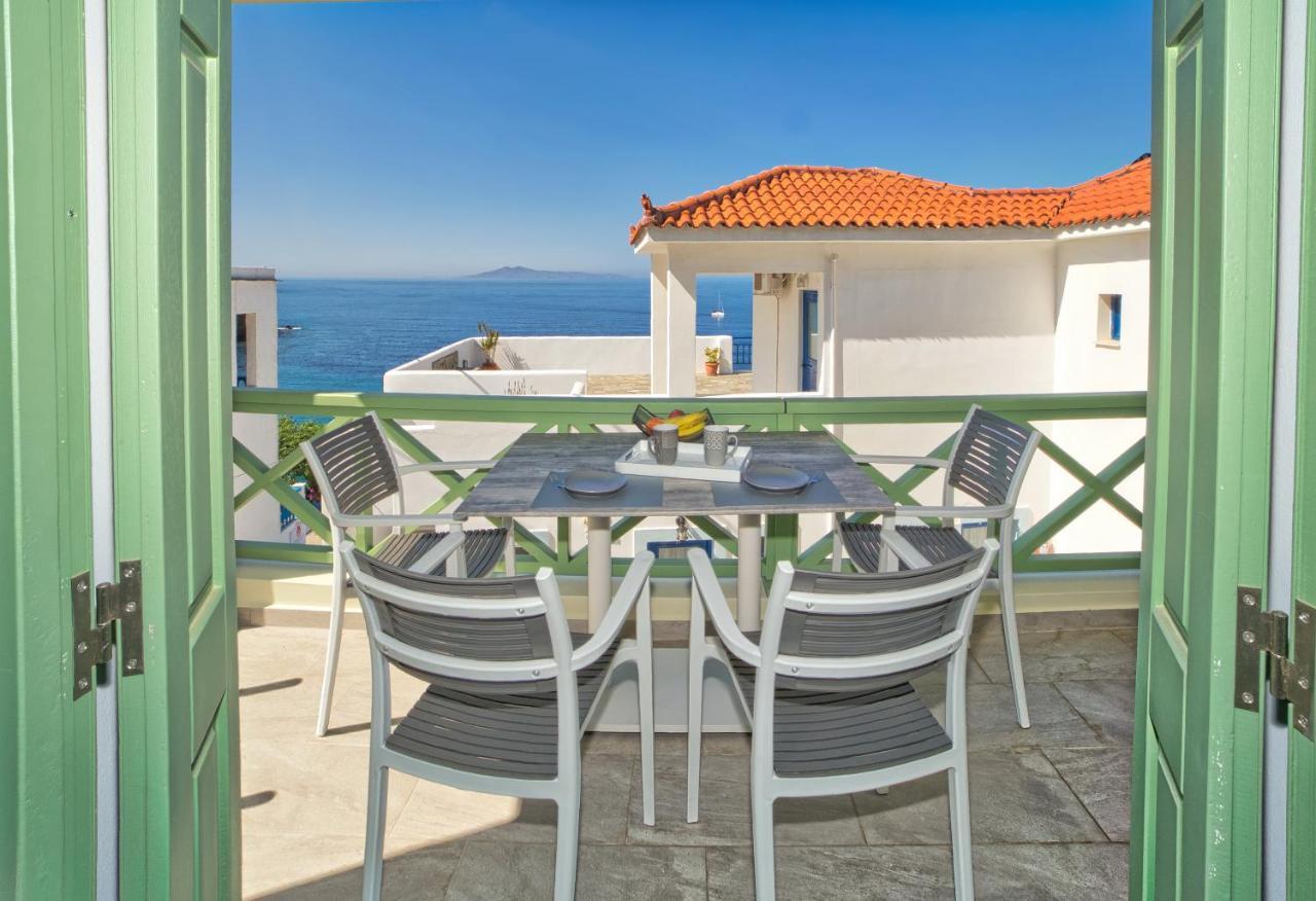 Corali Suites Andros バトシ エクステリア 写真