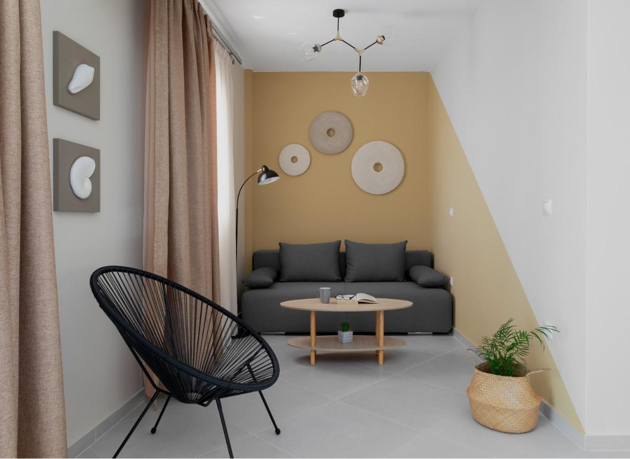 Corali Suites Andros バトシ エクステリア 写真