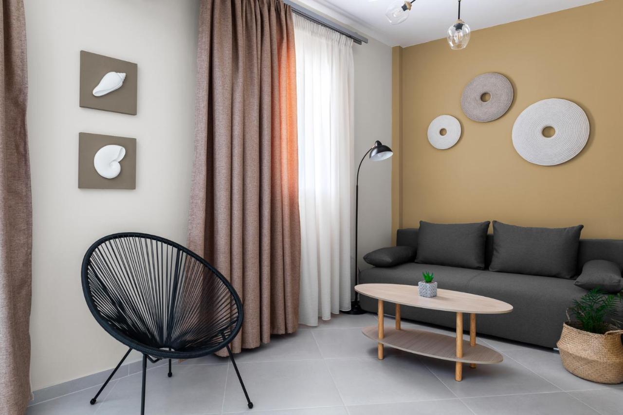 Corali Suites Andros バトシ エクステリア 写真