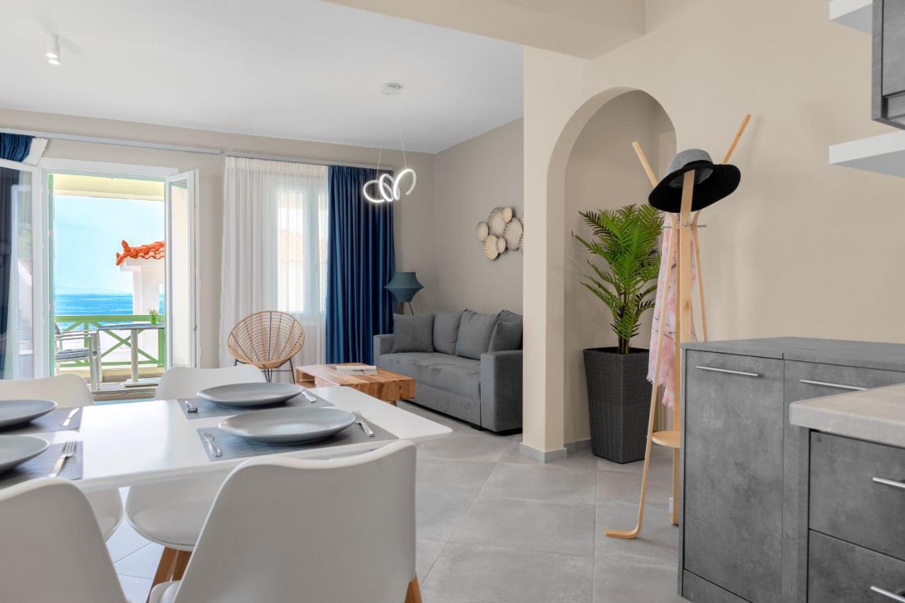Corali Suites Andros バトシ エクステリア 写真