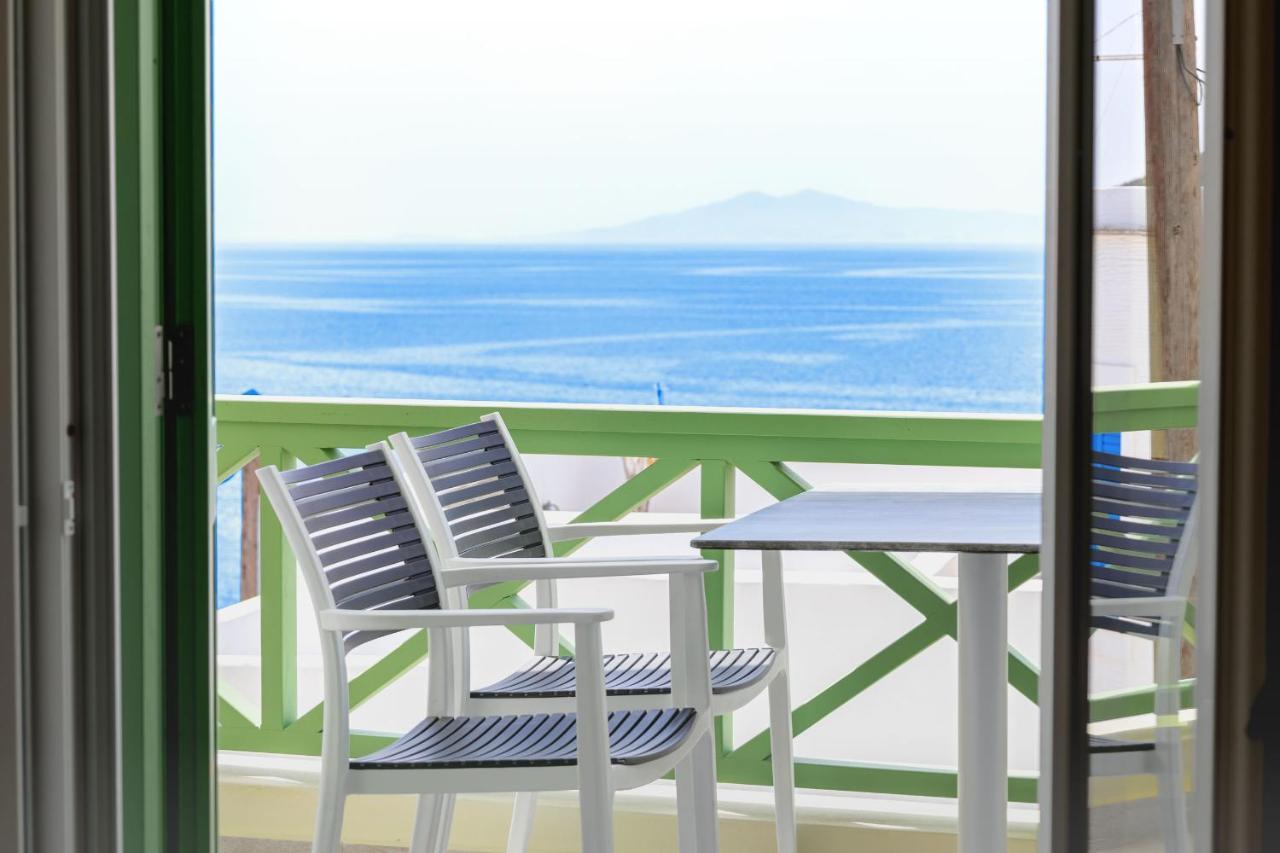 Corali Suites Andros バトシ エクステリア 写真