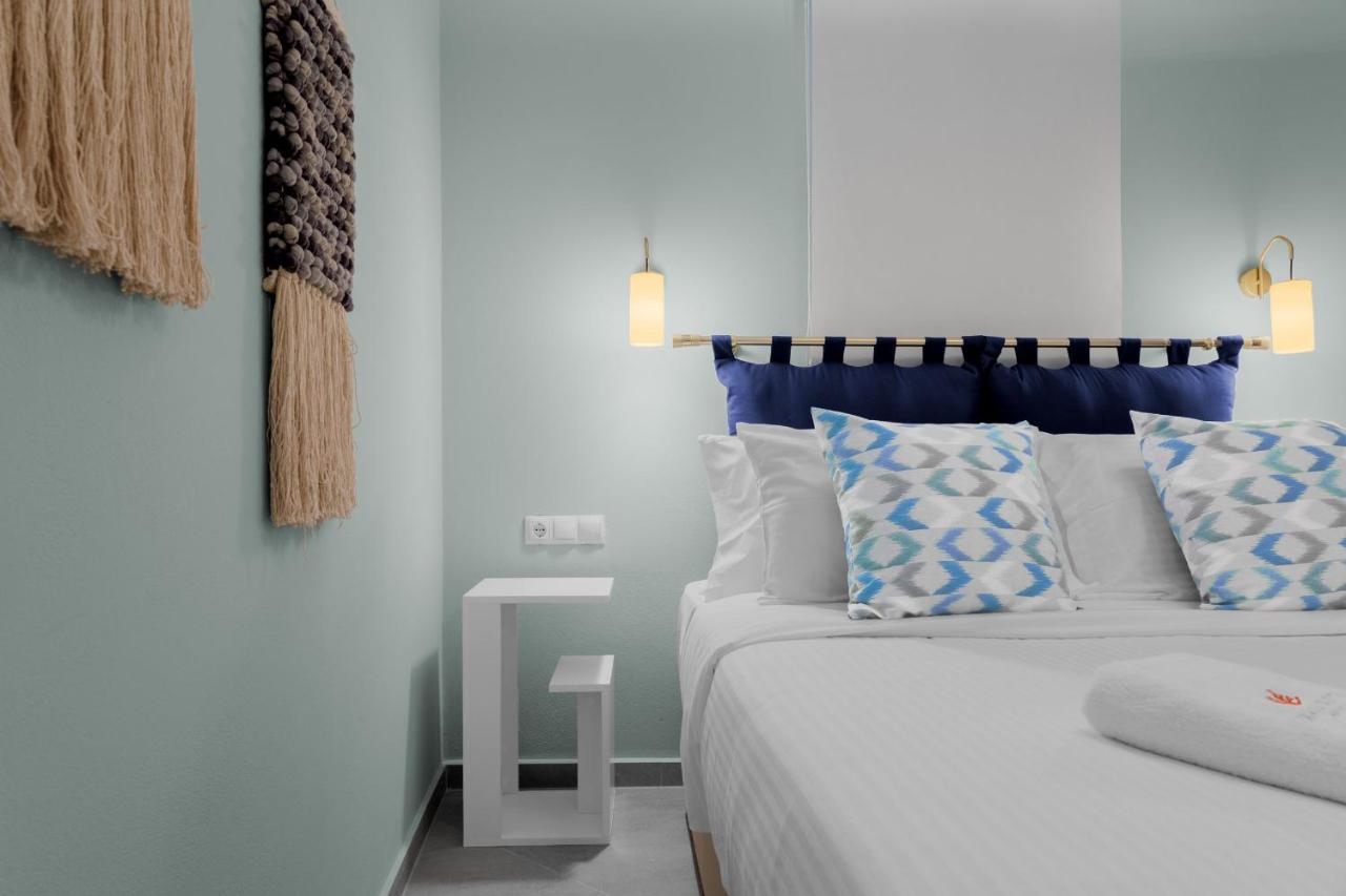 Corali Suites Andros バトシ エクステリア 写真