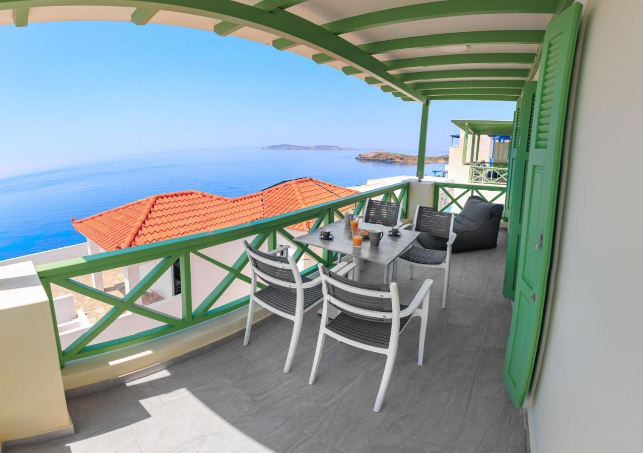 Corali Suites Andros バトシ エクステリア 写真